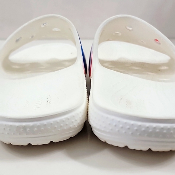 👡 B2G1 Crocs American Flag Sandals - Picture 7 of 11